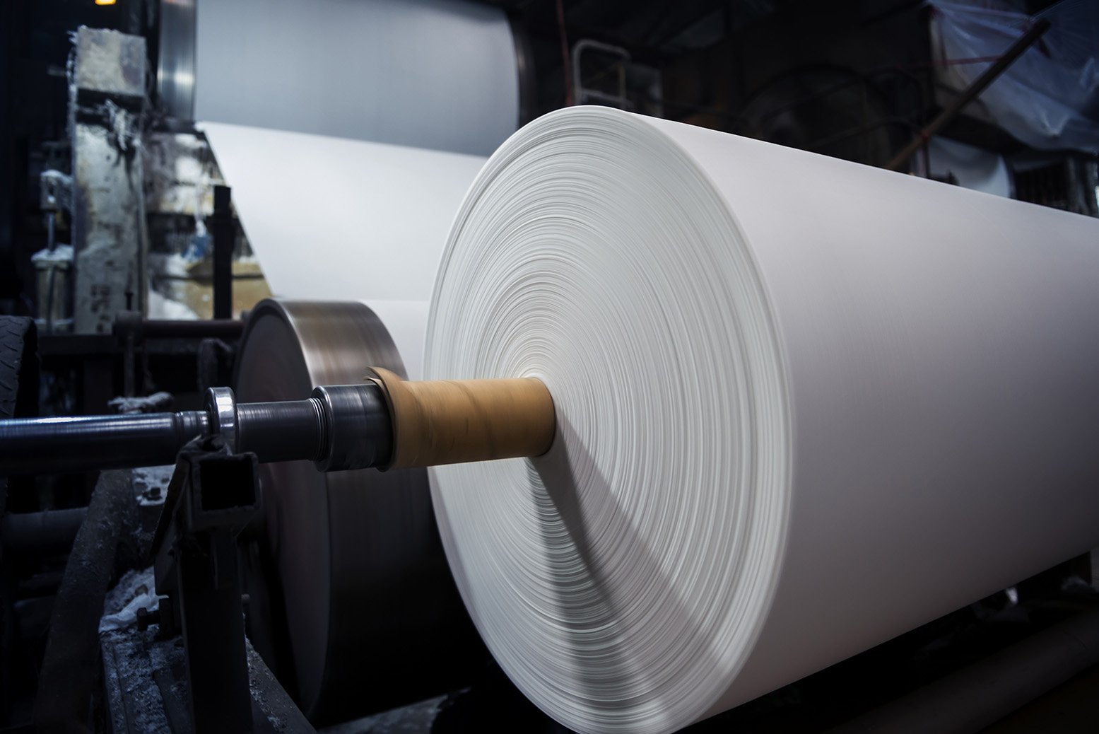 Paper roll on paper machine